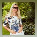 Arrangementer i hostahaven kan også være fotosessions. her er det Sunday By Godske smuk model